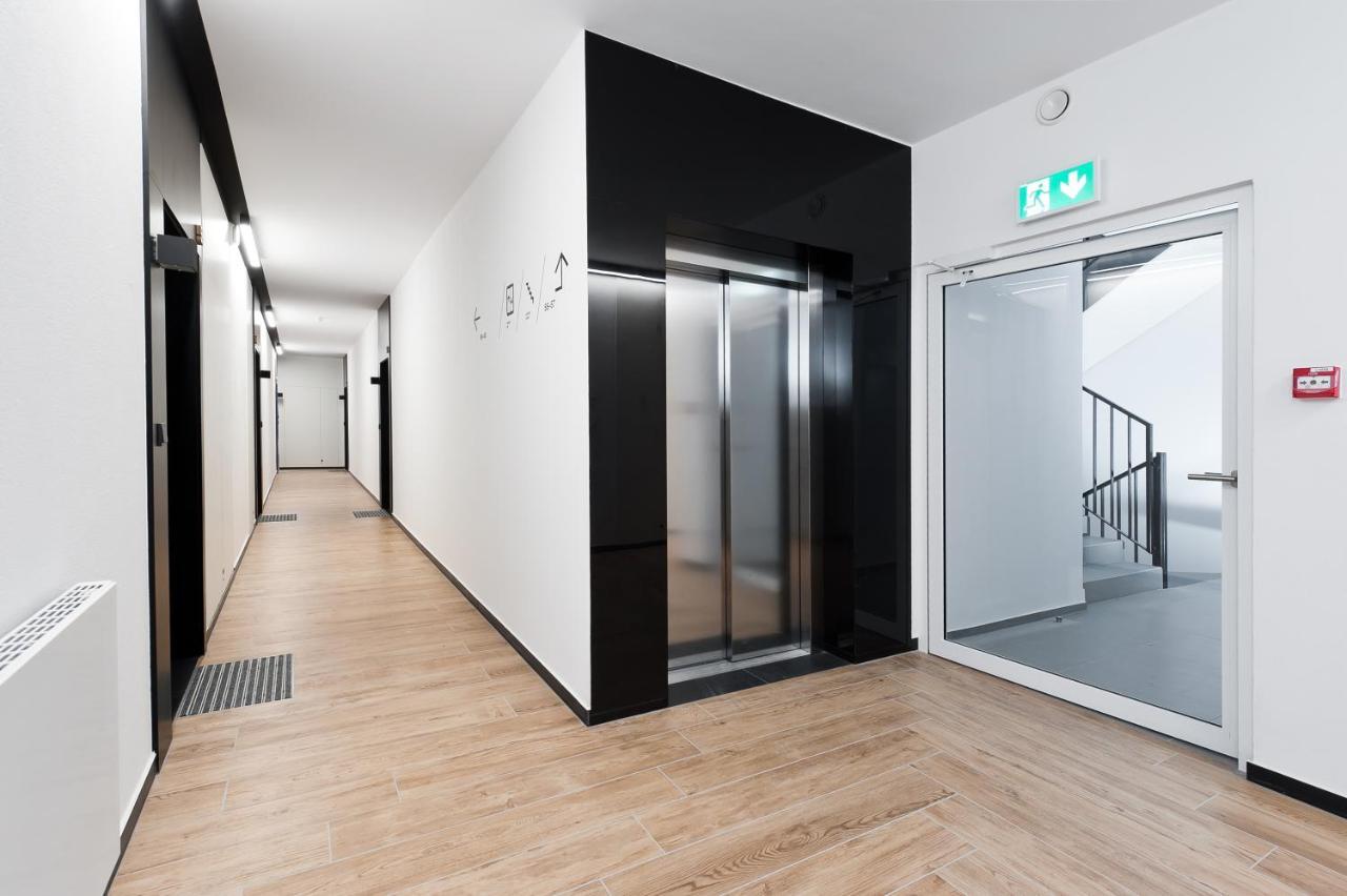 Bed&Bath Luxury Apartments Cracovia Esterno foto
